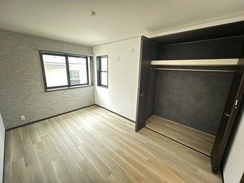 Renovated 3LDK House with Attic Storage in Katsushika, Tokyo - Thumbnail 3