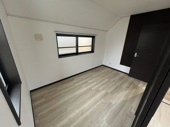 Renovated 3LDK House with Attic Storage in Katsushika, Tokyo - Thumbnail 4