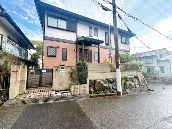 5SLDK Renovated House in Suma-ku, Kobe on 196m² Lot - Thumbnail 2