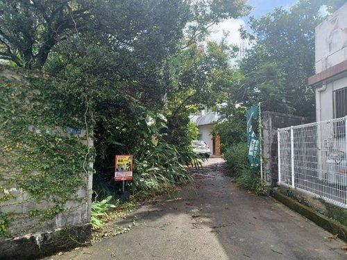 Spacious 4LDK Two-Family Home in Okinawa City, 281 sqm - Thumbnail 3