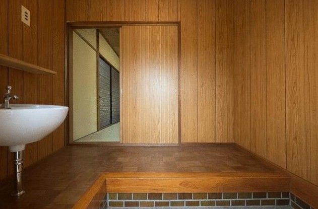 Renovated 3DK House in Omi-Hachiman, Shiga - Corner Lot - Thumbnail 2