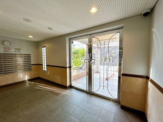 Renovated 3LDK Apartment in Fukuyama City, Hiroshima - Thumbnail 4