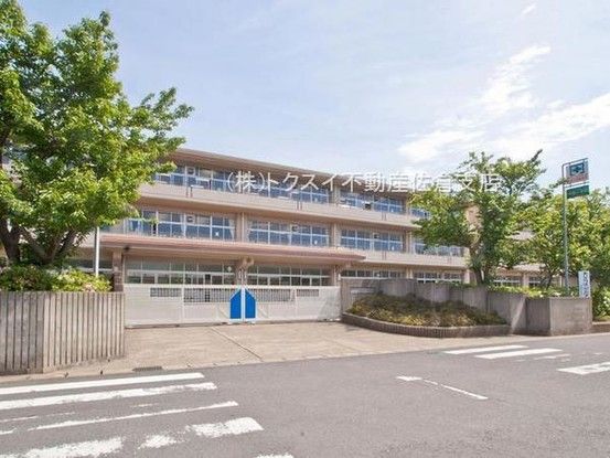 Renovated 4LDK Detached House in Sakura City, Chiba - Thumbnail 2