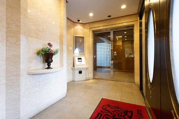 4LDK Renovated Apartment in Hiroshima City Center - Thumbnail 4