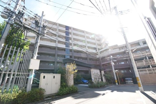 3LDK Apartment for Sale in Chuo-ku, Kumamoto City - Image 1