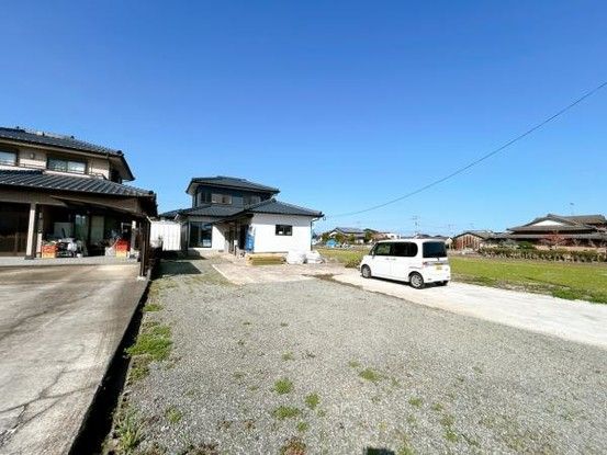 Renovated 4LDK House in Shiraishi, Saga - 126.35 sqm - Thumbnail 2