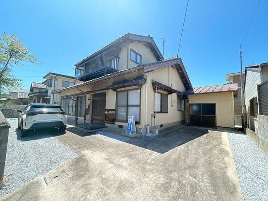 5DK House for Sale in Yonago, Tottori - 134.24 sqm - Thumbnail 2