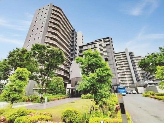 3LDK Apartment for Sale in Toda City, Saitama - Thumbnail 2