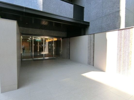 2LDK Apartment for Sale in Central Kanazawa - The Parkhouse - Thumbnail 2