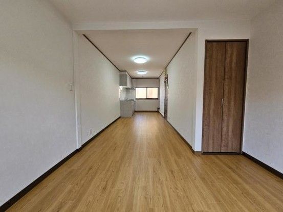 Renovated 3LDK House for Sale in Moriguchi, Osaka - Thumbnail 4