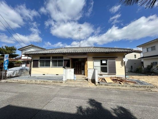 Renovated 2SLDK House in Konan, Shiga - 82.94 sqm - Thumbnail 3