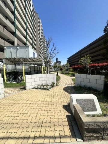 3LDK Apartment for Sale in Hiroshima Minami-ku, 69.45m² - Thumbnail 2