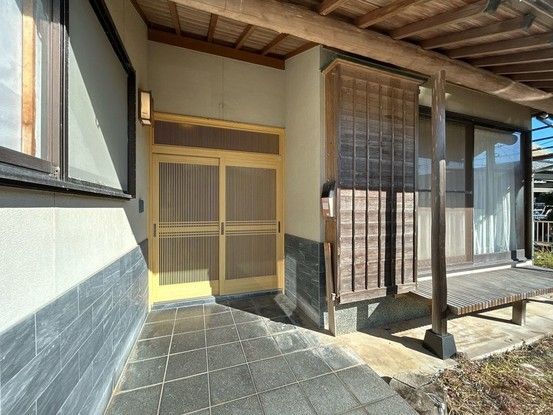 Renovated 5LDK House in Nagasaki City with Parking - Thumbnail 3
