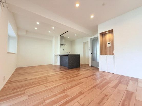 3LDK Apartment for Sale in Hakata Ward, Fukuoka - Thumbnail 2