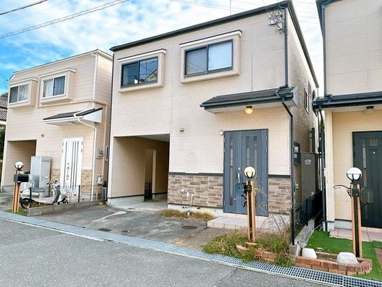 Renovated 4LDK House for Sale in Kobe Suma-ku - Thumbnail 2