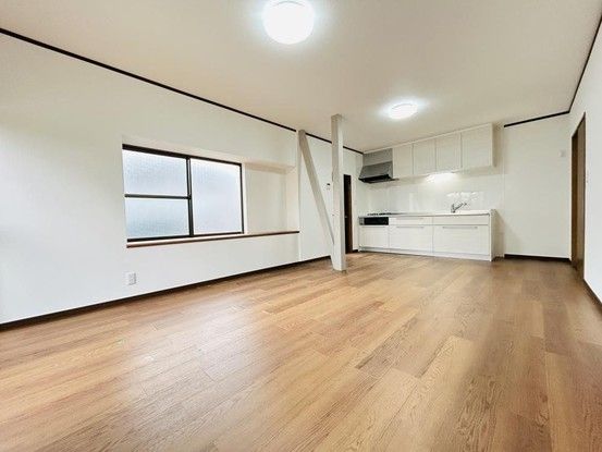 Renovated 4LDK House in Hisayama, Fukuoka - 101.02m2 - Thumbnail 4