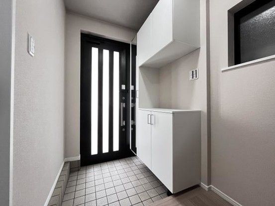 Renovated 4LDK House for Sale in Osaka Fukushima Ward - Thumbnail 3