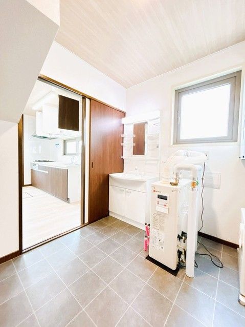 Renovated 4SLDK House for Sale in Kitami City, Hokkaido - Thumbnail 2