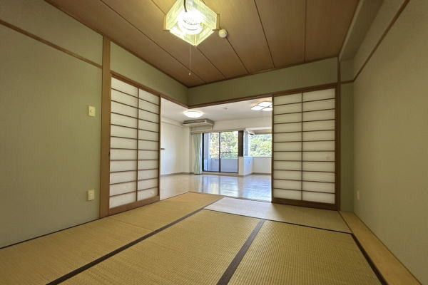 2LDK Condominium in Atami, Shizuoka - 77 sqm - Thumbnail 4