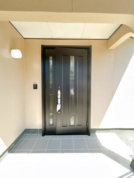 Renovated 3LDK House in Oita City, 102.88m², Parking 3 Cars - Thumbnail 2