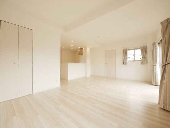 2LDK Apartment for Sale in Sawara Ward, Fukuoka City - Thumbnail 3