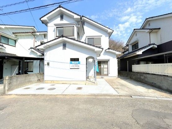 Renovated 4LDK House in Matsuyama, Ehime – 92.79 sqm - Thumbnail 2
