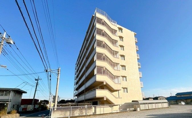 Renovated 2LDK Apartment in Takasaki, Gunma – 51.29 sqm - Thumbnail 2