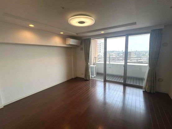 4LDK Apartment for Sale Near Kachigawa Station in Kasugai - Thumbnail 2