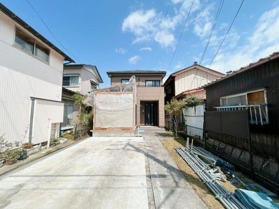 Spacious 5DK Detached House for Sale in Tsubame, Niigata - Thumbnail 2