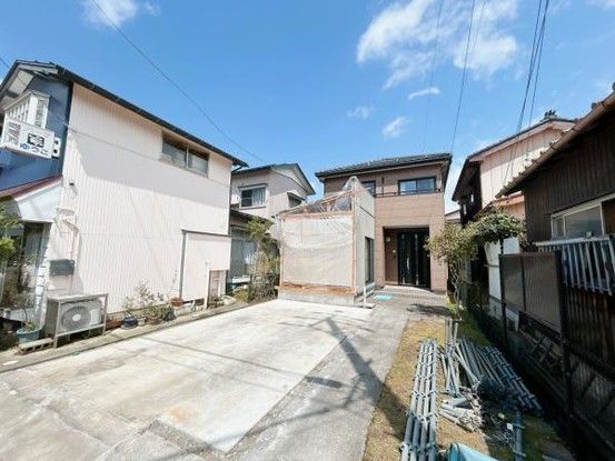 Spacious 5DK Detached House for Sale in Tsubame, Niigata - Thumbnail 3