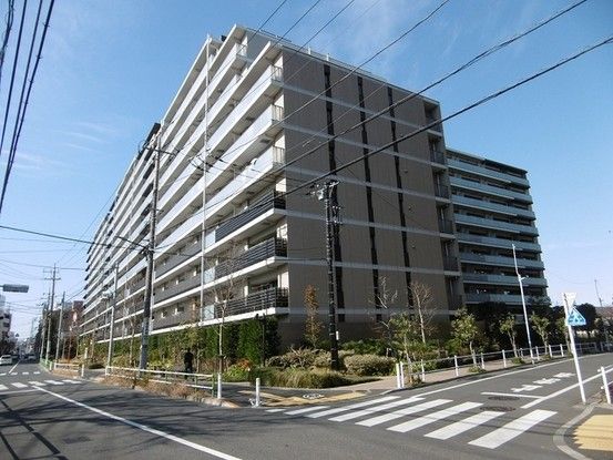 3LDK Apartment for Sale in Itabashi-ku, Tokyo - 72.43 sqm - Thumbnail 2