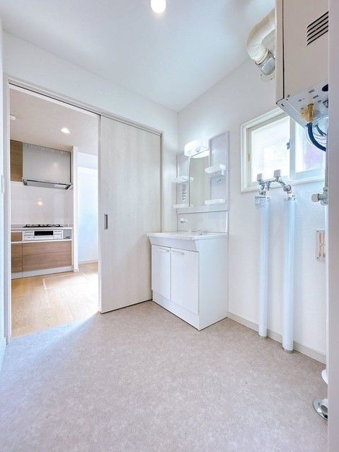 Renovated 3LDK House Near Hoshimi Station in Teine-ku, Sapporo - Thumbnail 4