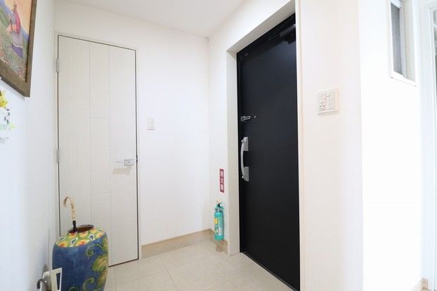 2LDK Apartment for Sale in Chatan, Okinawa – 85.33 sqm - Thumbnail 4