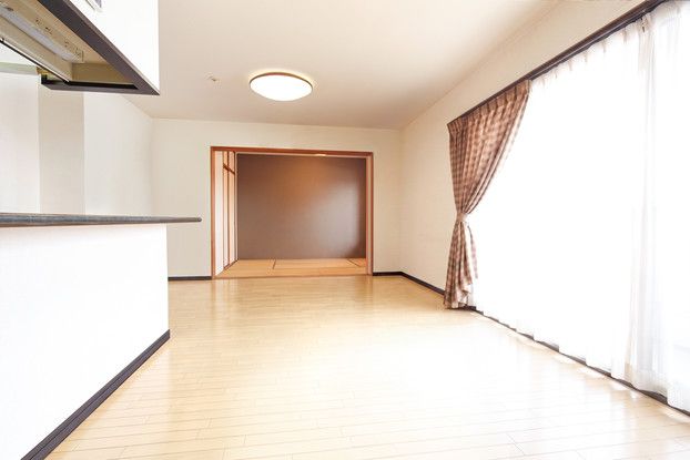 4LDK Apartment for Sale in Nishi Ward, Hiroshima - Thumbnail 4