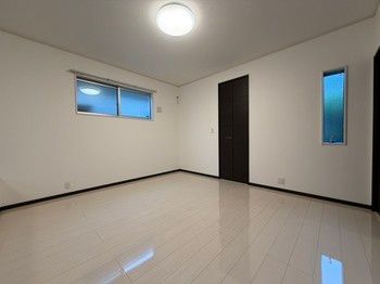 4LDK Detached House for Sale in Nakakasai, Edogawa Ward, Tokyo - Thumbnail 3