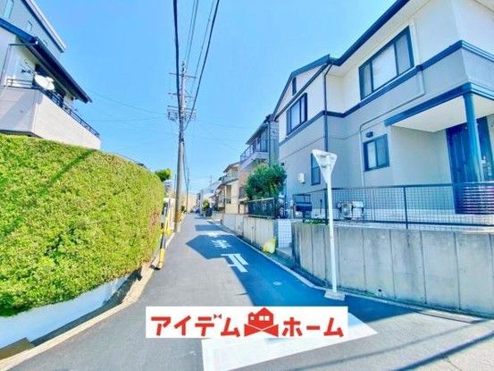 4LDK Detached House in Nagoya's Midori Ward with Garage - Thumbnail 2