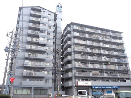 4LDK Apartment for Sale in Okayama City, 83.19 sqm, 10th Floor - Thumbnail 3