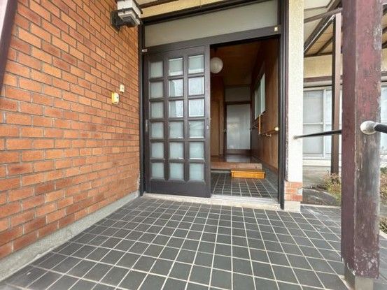 3LDK Detached House for Sale in Shimonoseki, Yamaguchi - Thumbnail 2