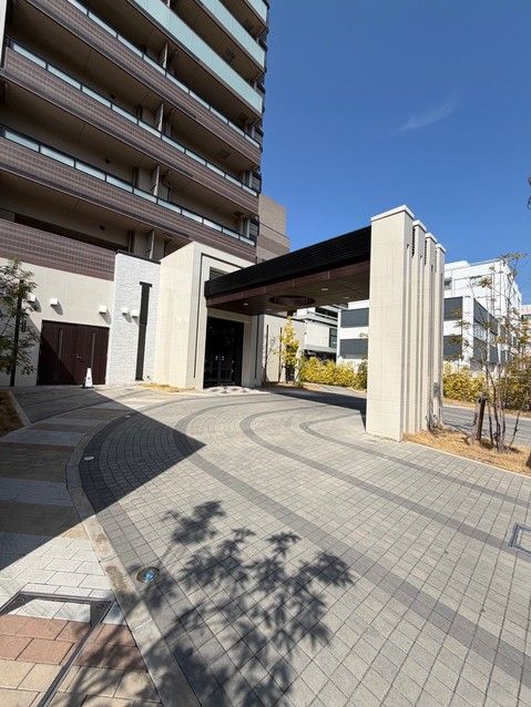 2SLDK Apartment for Sale in Takamatsu, Kagawa – 75.92sqm - Thumbnail 2