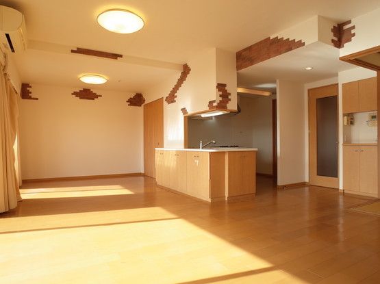 Spacious 3LDK Apartment for Sale in Miyazaki City with River Views - Thumbnail 4