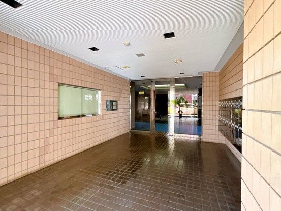 Renovated 3LDK Apartment for Sale in Miyazaki City with River View - Thumbnail 4