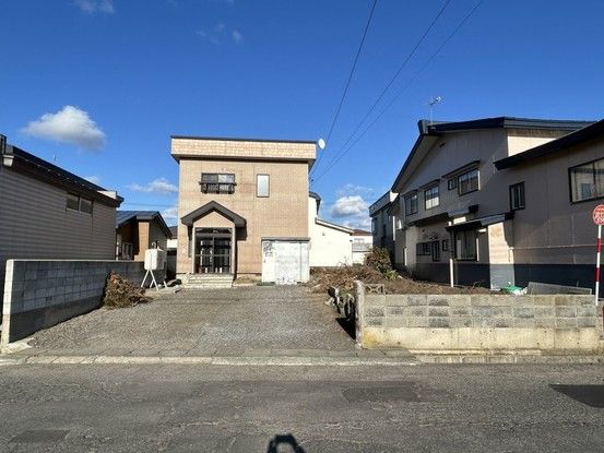 4LDK House for Sale in Goshogawara City, Aomori - Thumbnail 2