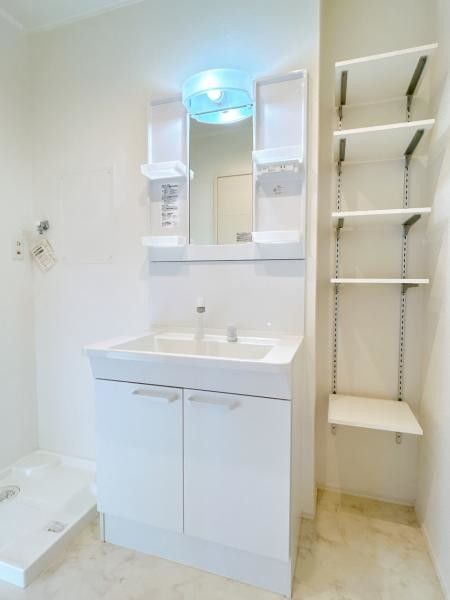 3LDK Detached House for Sale in Miyakonojo, Miyazaki - Thumbnail 3