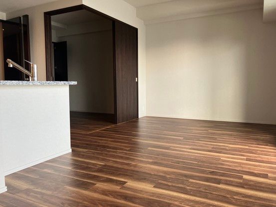 3LDK Tower Apartment for Sale in Sendai, Near Kotodai Koen Station - Thumbnail 4