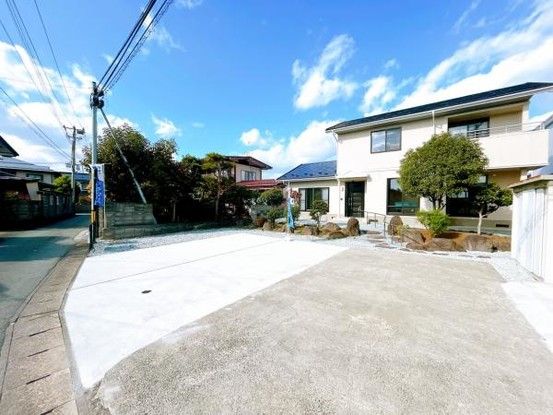 Renovated 5LDK House in Yamagata City with 4-Car Parking - Thumbnail 3