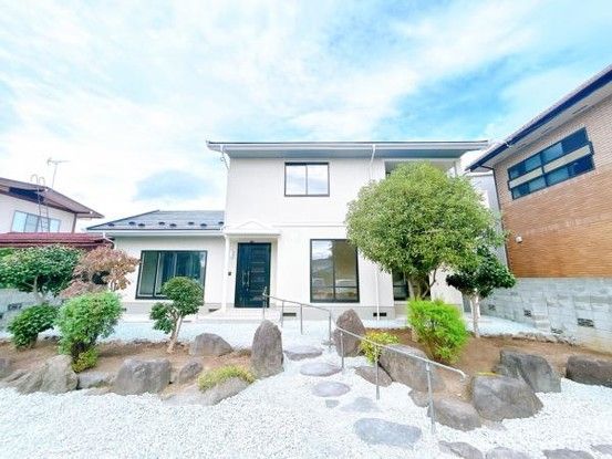 Renovated 5LDK House in Yamagata City with 4-Car Parking - Thumbnail 2