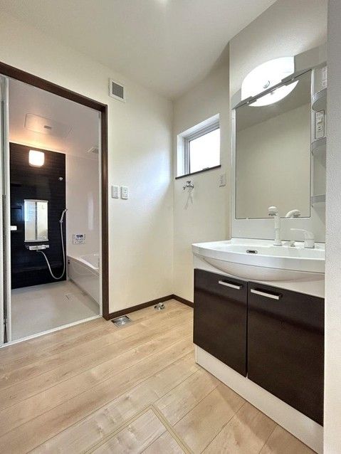 Renovated 3LDK House in Odate, Akita with Large Land - Thumbnail 4