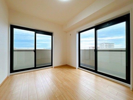 Renovated 3LDK Apartment for Sale in Minami-ku, Okayama - Thumbnail 3