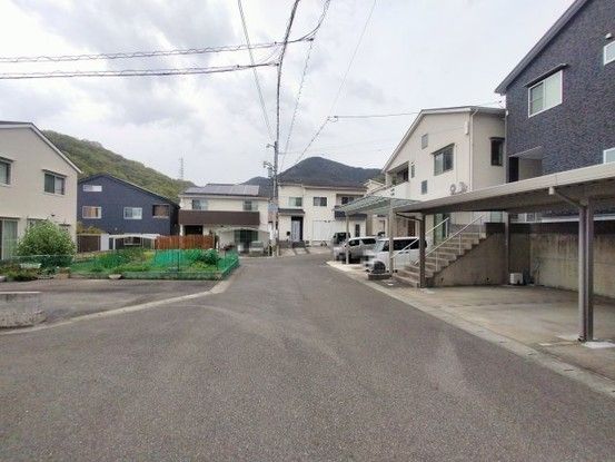 4SLDK House for Sale in Kaita Town, Hiroshima - 103.5 sqm - Thumbnail 3