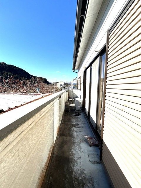 2SLDK Steel-Frame House in Nihōkawa Village, Kōchi - Thumbnail 3